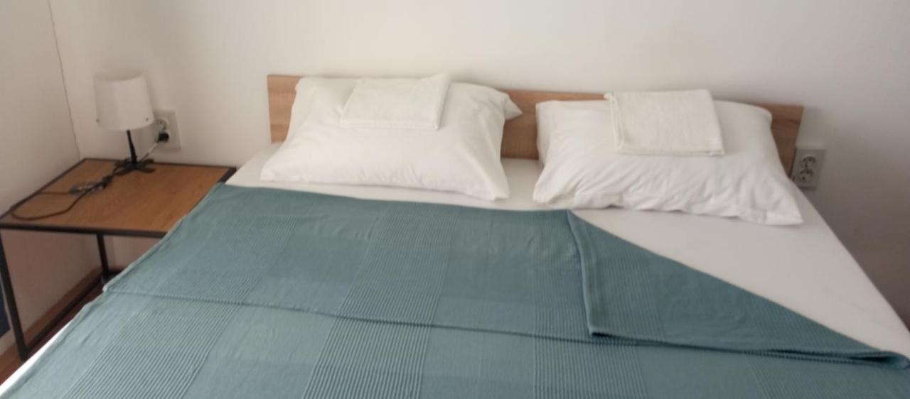 Airport Md Rooms Belgrado Exterior foto