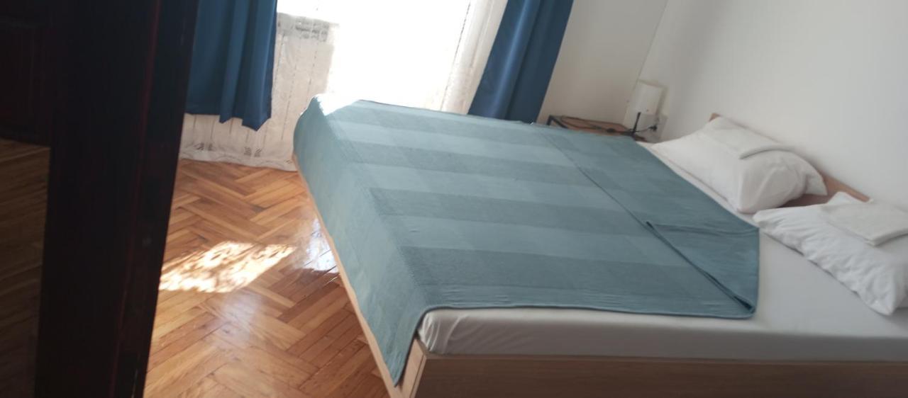 Airport Md Rooms Belgrado Exterior foto